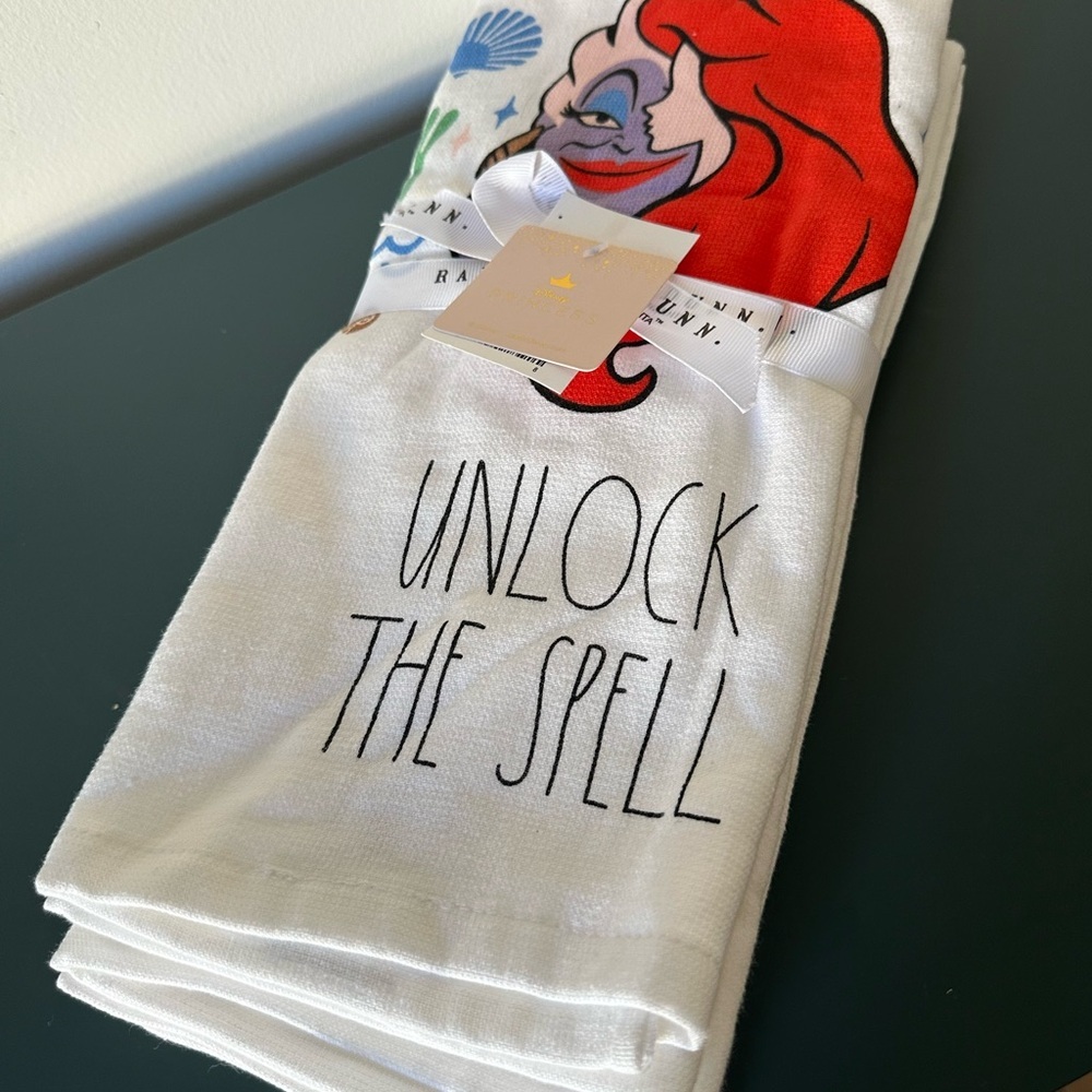 Disney Rae‎ Dunn Little Mermaid 'Unlock the Spell' Kitchen Towels